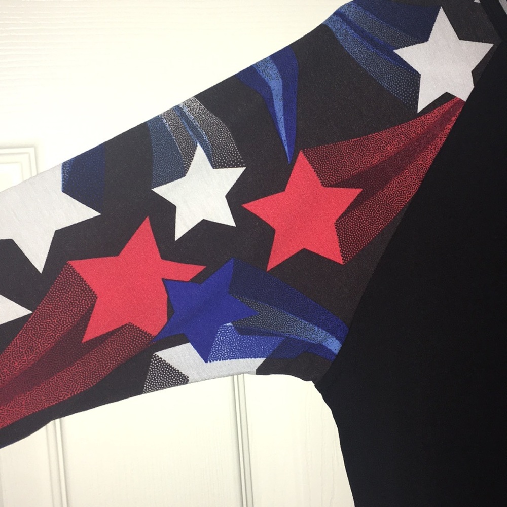 Patriotic M Lula Roe Randy - Picture 2 of 2